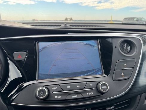 Used 2020 Buick Envision Essence image 11