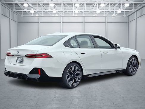 Certified 2026 BMW 530i xDrive w/ M Sport Package image 4