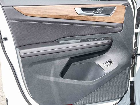 New 2026 Volkswagen Atlas SE AWD/4WD image 24