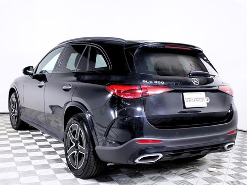 Used 2026 Mercedes-Benz GLC 300 4MATIC image 4