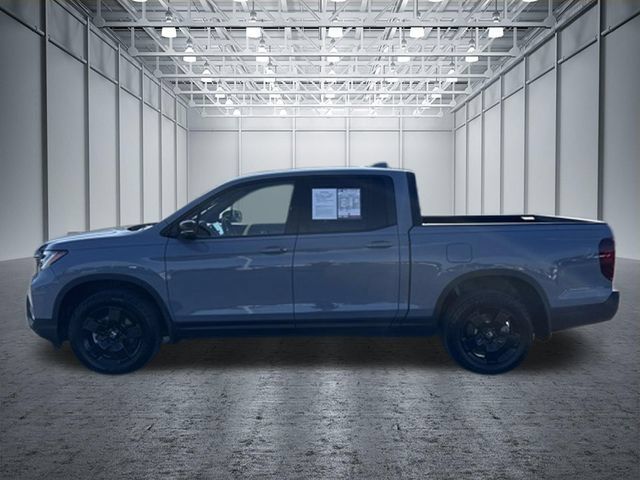 Used 2024 Honda Ridgeline Black Edition image 2