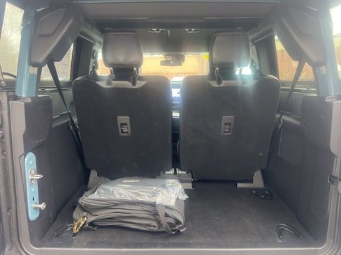 Used 2023 Ford Bronco Badlands image 14