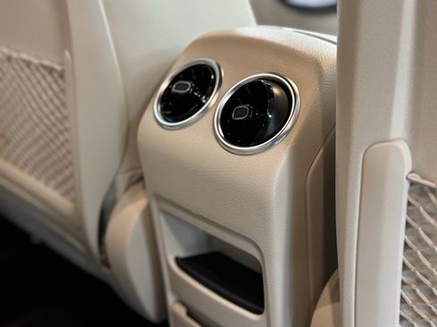 Used 2023 Mercedes-Benz GLA 250 4MATIC image 33