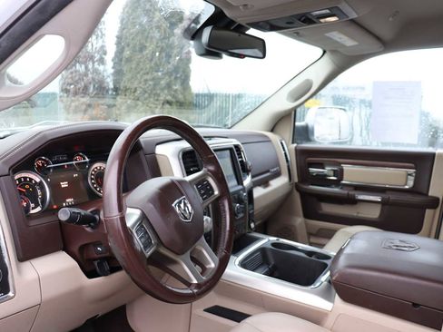 Used 2018 RAM 1500 Laramie w/ Convenience Group image 10