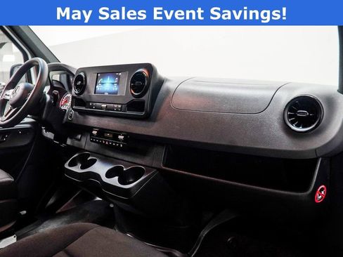 Used 2024 Mercedes-Benz Sprinter 2500 image 15