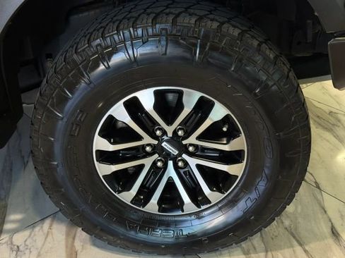 Used 2019 Ford F150 Raptor w/ Equipment Group 802A Luxury image 33