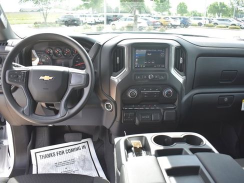 New 2026 Chevrolet Silverado 1500 Custom w/ LPO, Dark Essentials Package AWD/4WD image 21