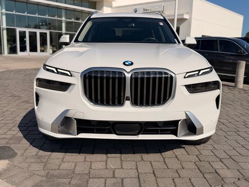 Used 2024 BMW X7 xDrive40i AWD/4WD image 6