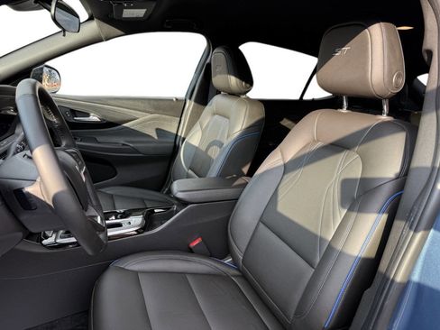 Used 2024 Buick Envista Sport Touring w/ Convenience I Package image 9