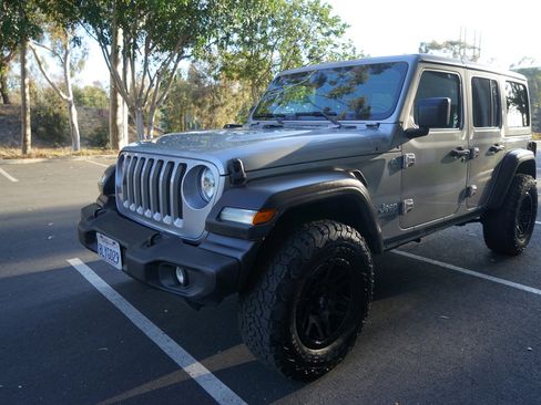 Used 2019 Jeep Wrangler Unlimited Sport S AWD/4WD image 1