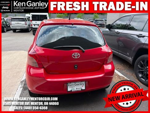 Used 2007 Toyota Yaris 2-Door Hatchback FWD image 9