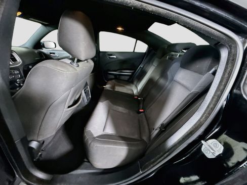 Used 2022 Dodge Charger SXT RWD image 25