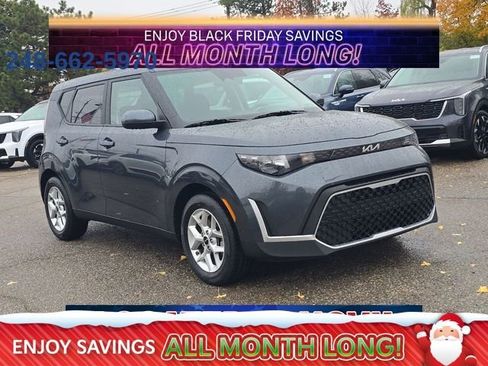 Used 2023 Kia Soul LX w/ LX Technology Package image 8