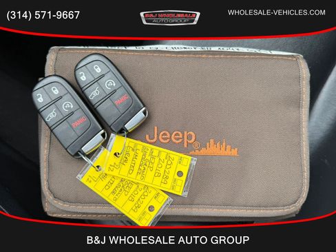 Used 2018 Jeep Grand Cherokee Limited image 29