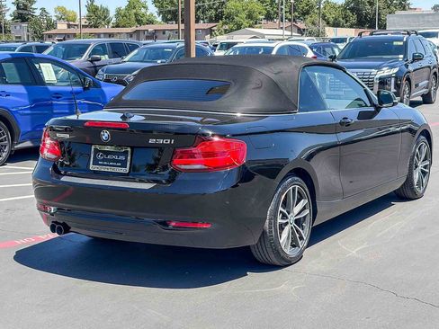 Used 2018 BMW 230i Convertible RWD image 4