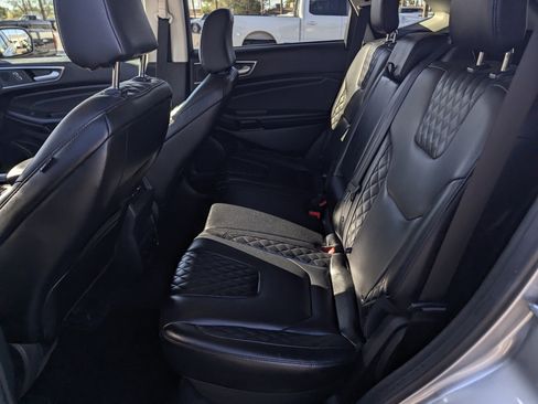 Certified 2024 Ford Edge Titanium image 8