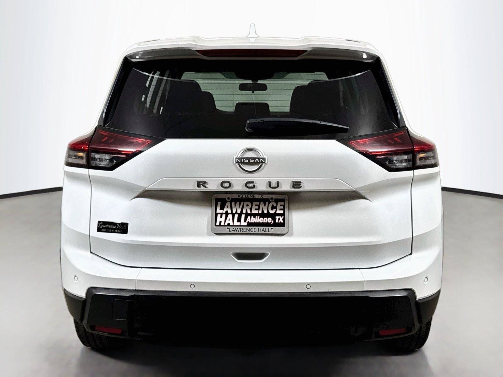 Used 2025 Nissan Rogue SV FWD image 5