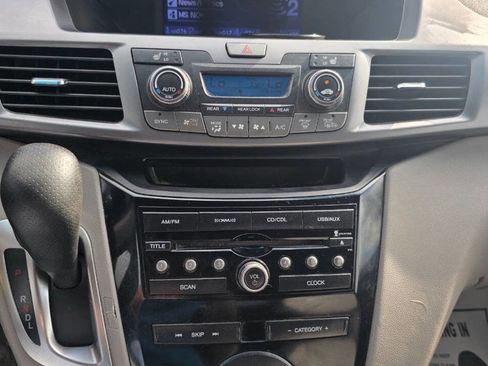 Used 2011 Honda Odyssey EX-L image 16