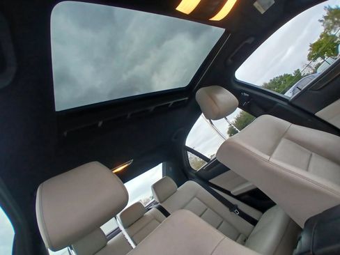 Used 2014 Mercedes-Benz E 350 4MATIC Sedan w/ Premium 1 Package image 17