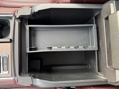 Used 2023 Ford Expedition Limited image 36