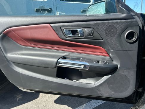 Used 2024 Ford Mustang Premium image 15