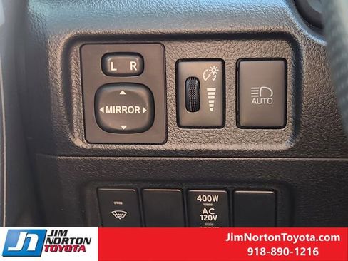 Used 2021 Toyota 4Runner Limited image 25