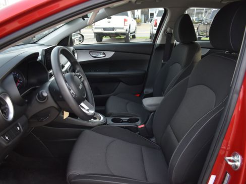 Used 2024 Kia Forte LXS image 14