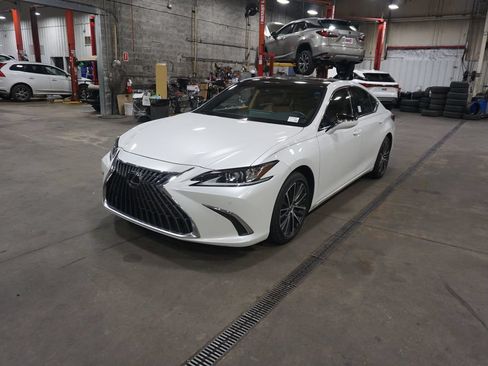 Used 2023 Lexus ES 350 w/ Premium Package FWD image 26