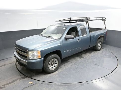 Used 2009 Chevrolet Silverado 1500 LS image 28