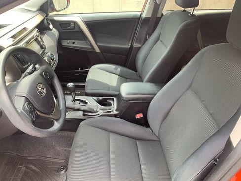 Used 2015 Toyota RAV4 LE AWD/4WD image 8