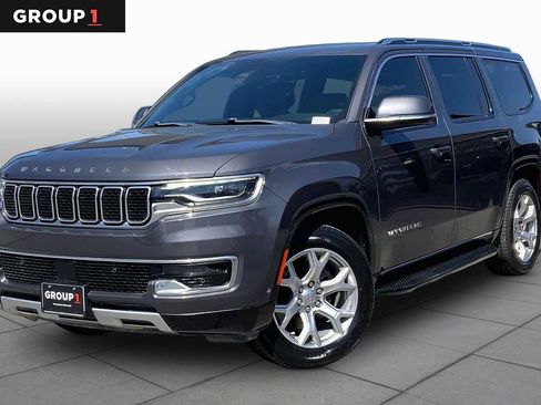 Used 2022 Jeep Wagoneer Series II RWD image 1