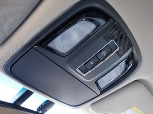 Used 2019 Kia Sorento LX w/ LX Convenience Package image 29