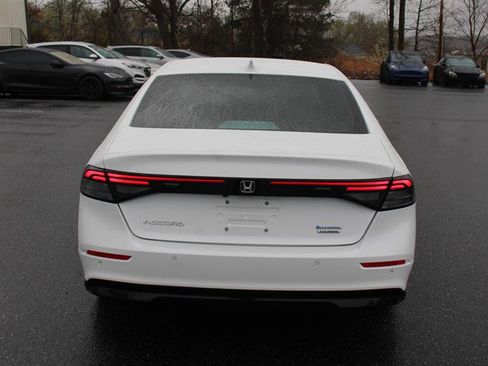 Used 2023 Honda Accord Touring image 7