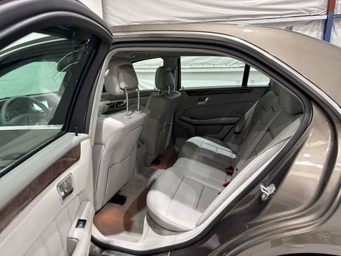 Used 2011 Mercedes-Benz E 350 Sedan image 60
