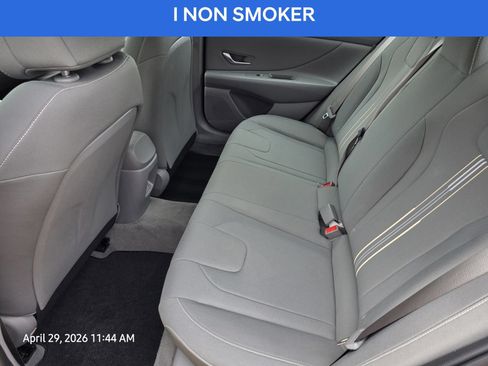 Used 2025 Hyundai Elantra Sport FWD image 16