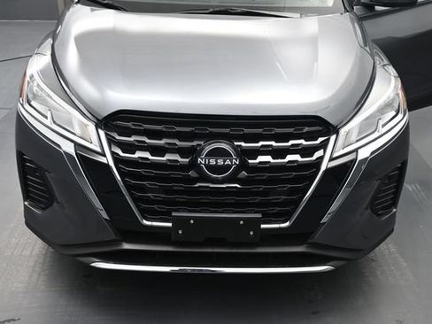 Used 2024 Nissan Kicks SV FWD image 37