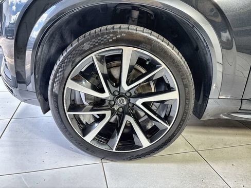 Used 2022 Volvo XC90 T6 Momentum w/ Protection Package Premier AWD/4WD image 19