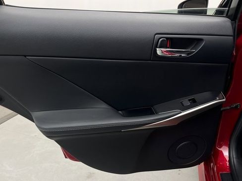 Used 2014 Lexus IS 250 image 31