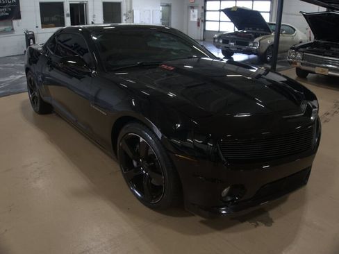 Used 2011 Chevrolet Camaro SS w/ RS Package RWD image 7