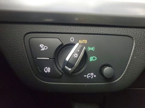 Used 2025 Audi Q5 2.0T Premium image 35