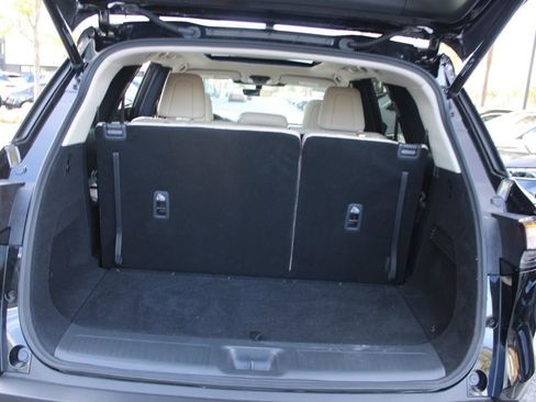 Certified 2025 INFINITI QX60 Luxe AWD/4WD image 35