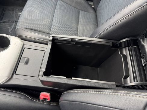Used 2014 Toyota Camry SE FWD image 28