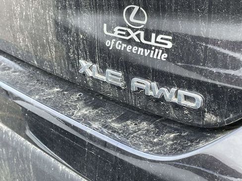 Used 2022 Toyota Highlander XLE image 9