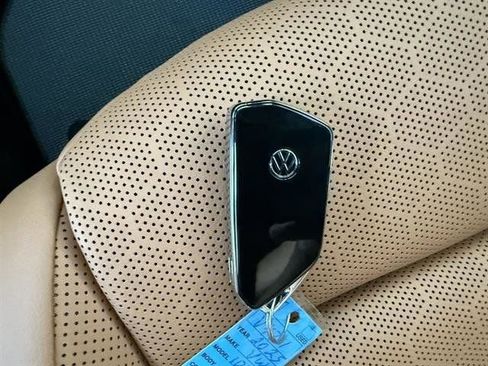 New 2025 Volkswagen ID. Buzz Pro S image 25