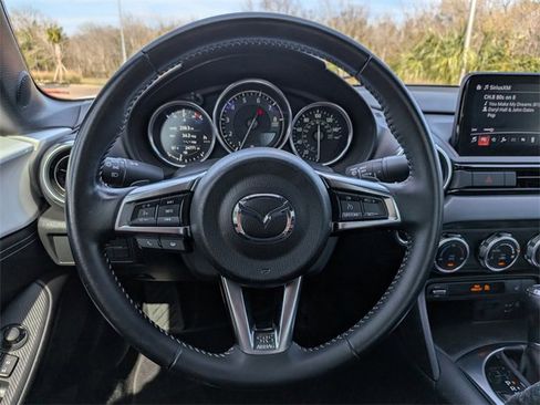 Certified 2022 MAZDA MX-5 Miata RF Grand Touring image 12