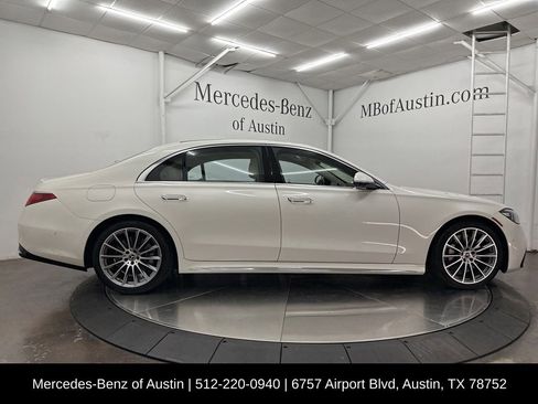 Used 2023 Mercedes-Benz S 500 4MATIC image 9