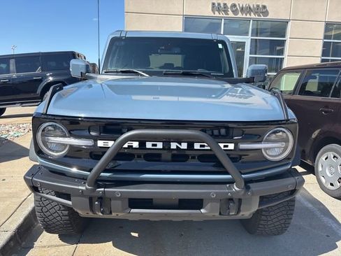 Used 2024 Ford Bronco Outer Banks w/ Sasquatch Package image 16