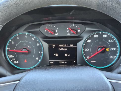 Used 2019 Chevrolet Equinox LS w/ LS Convenience Package AWD/4WD image 15