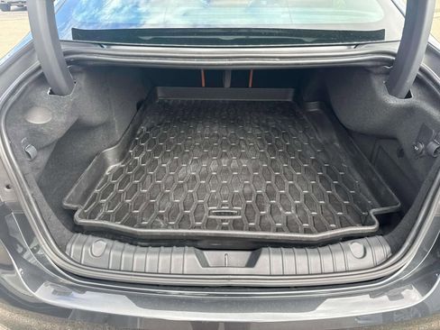 Used 2024 Jaguar XF R-Dynamic SE image 8