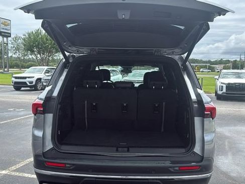 Used 2025 Buick Enclave Preferred FWD image 10
